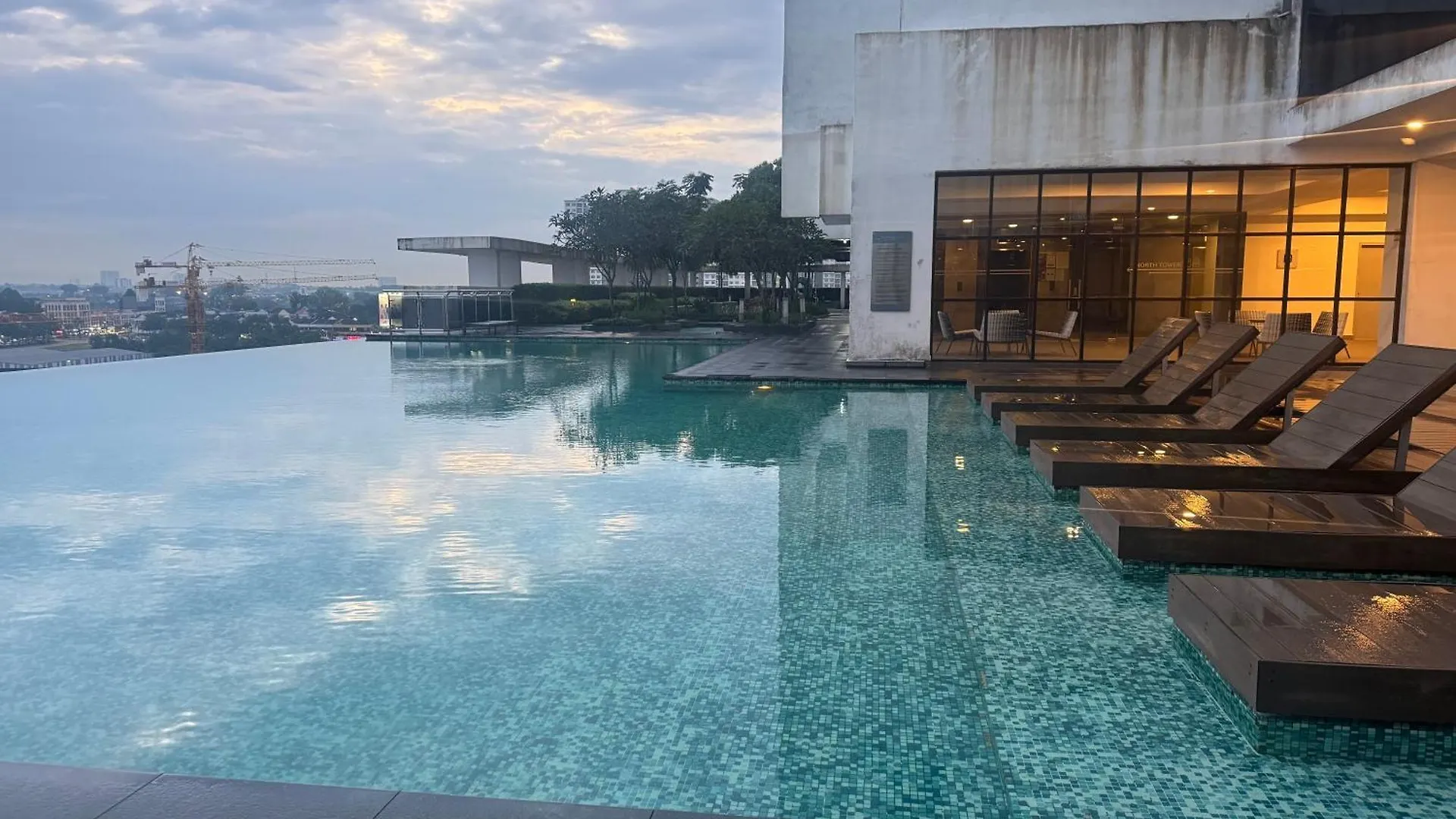 1 Tebrau Residences Tiny Suites By H&S Comfy Home Johor Bahru Apartment
